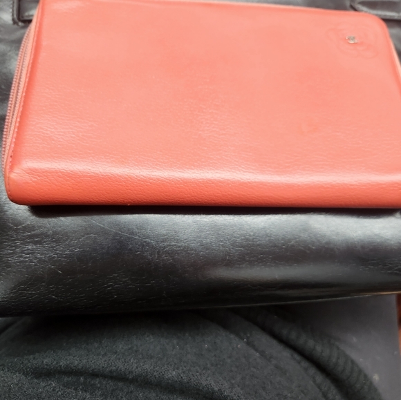 Chanel  Clutch - Picture 8 of 12